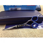 Jaguar 5.75" Euro Tech Black Line Premium Class Scissor.